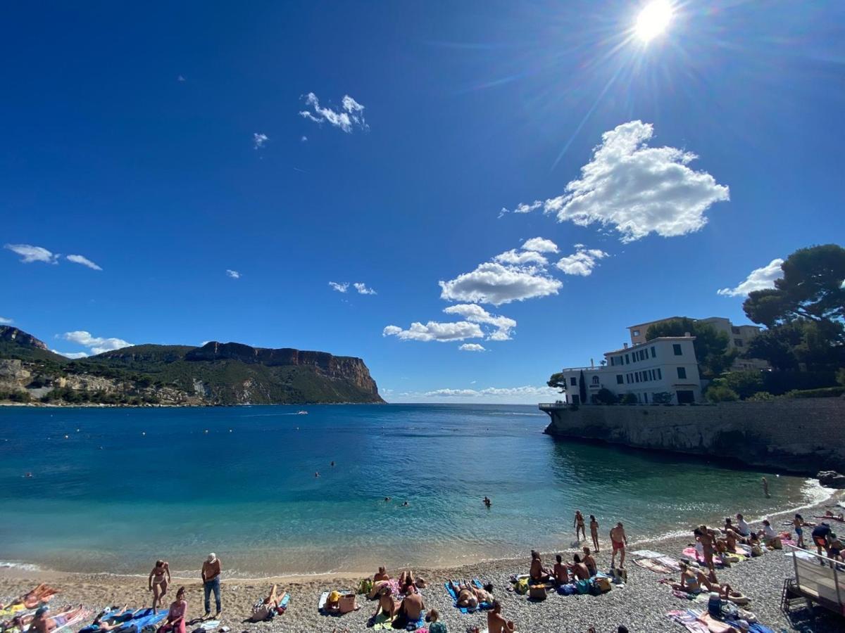 Au Bord De L'eau Climatise Avec Terrasse Et Vue A 40m De La *