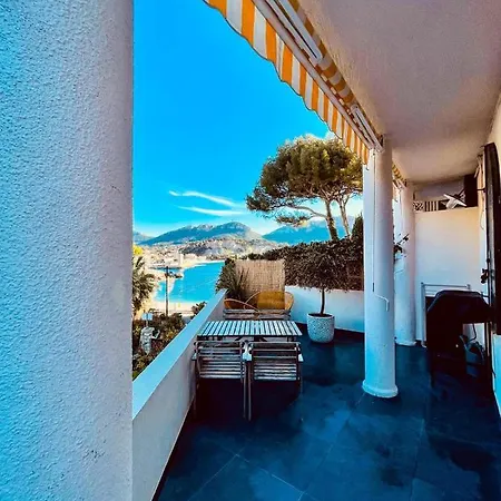 AU BORD DE L'EAU Studio climatisé avec Terrasse et vue mer à 40m de la plage Cassis Extérieur photo
