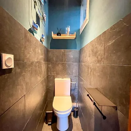 AU BORD DE L'EAU Studio climatisé avec Terrasse et vue mer à 40m de la plage Cassis Extérieur photo
